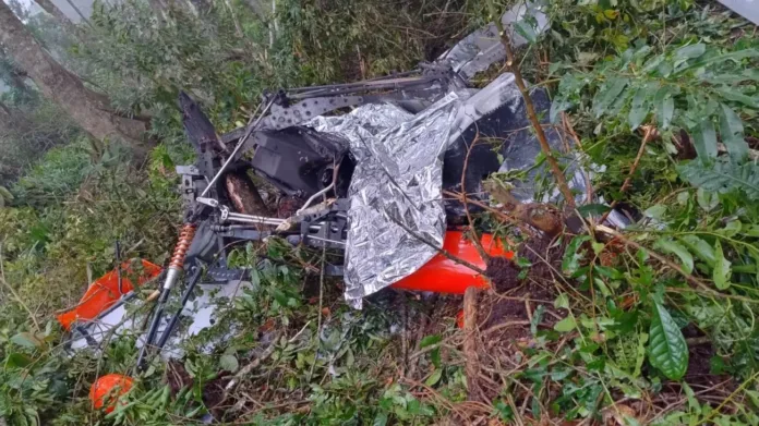 Aeronave cai em SC e mata duas pessoas