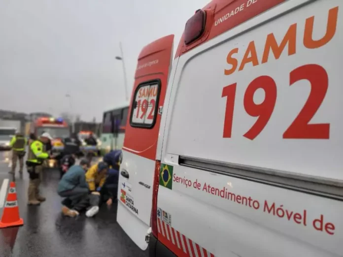 Trânsito em Florianópolis na manhã desta quarta (10) é lento devido a acidente com feridos