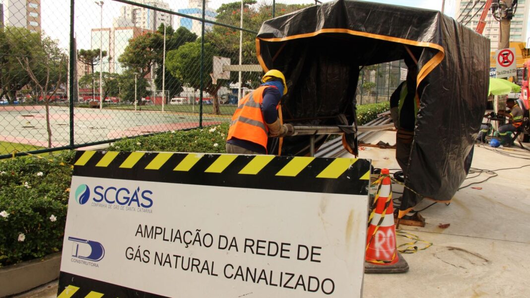 Bairro de Coqueiros em Florianópolis a partir de segunda (8) terá obras na rede de gás natural canalizado